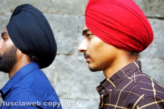 Il corteo dei sikh
