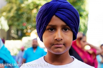 Il corteo dei sikh