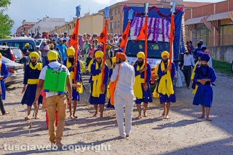 Il corteo dei sikh