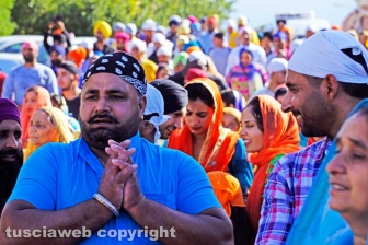 Il corteo dei sikh