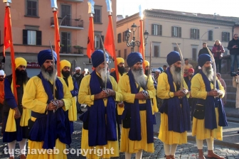 Il corteo dei sikh