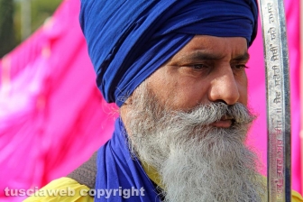 Il corteo dei sikh