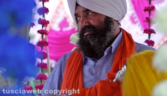 Il corteo dei sikh