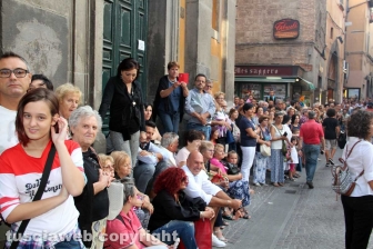 Il corteo per le vie della città