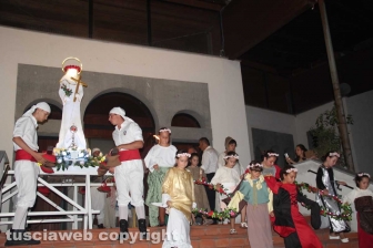 Il corteo storico di Miracolo di fede