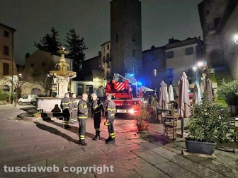 Il crollo di piazza del Gesù