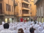Il cuore di Santa Rosa attraversa la città
