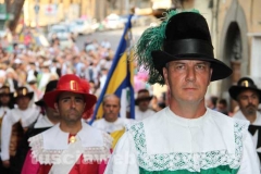 Corteo storico - Il cuore di santa Rosa attraversa la città