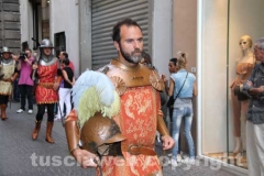 Corteo storico - Il cuore di santa Rosa attraversa la città