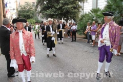 Corteo storico - Il cuore di santa Rosa attraversa la città