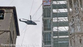Viterbo - Il cuore di Santa Rosa in volo sulla città