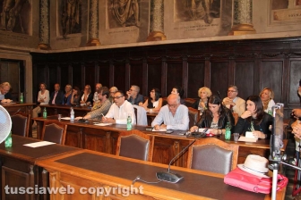 Il debutto di Arena in consiglio