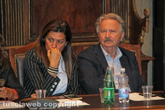 Il debutto di Arena in consiglio
