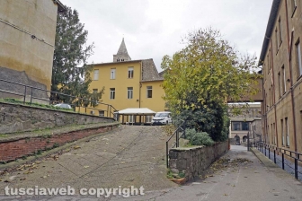 Il degrado dell'ospedale vecchio