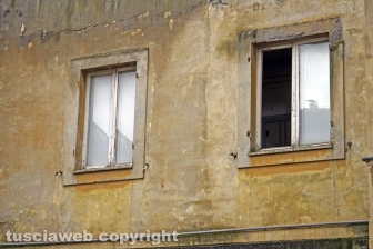 Il degrado dell'ospedale vecchio