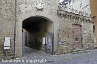 Il degrado dell'ospedale vecchio