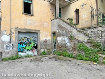 Il degrado di via Mazzini
