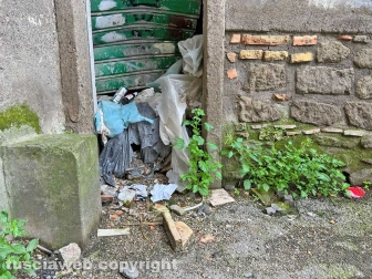 Il degrado di via Mazzini
