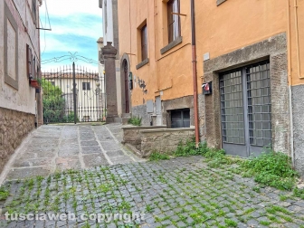 Il degrado di via Mazzini