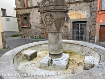 Il degrado di via Mazzini