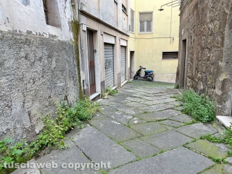 Il degrado di via Mazzini