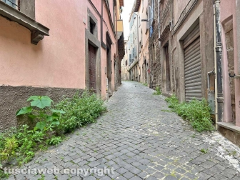 Il degrado di via Mazzini