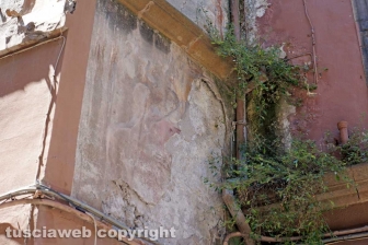 Il dipinto di via Saffi