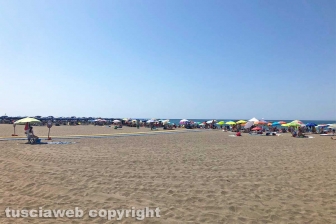 Tarquinia - Il mare a Ferragosto