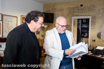 Viterbo - Il filosofo Gino Roncaglia ai Pirati della Bellezza con Carlo Galeotti