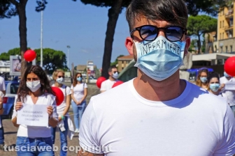 Il flash mob degli infermieri