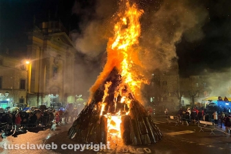 Bagnaia - L’accensione del focarone di Sant’Antonio
