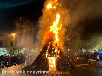 Bagnaia - L’accensione del focarone di Sant’Antonio