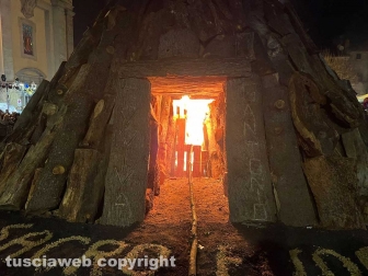 Bagnaia - Il focarone di S. Antonio