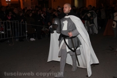 Il corteo storico e gli sbandieratori
