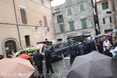 Capranica - Il funerale di Ambra e del figlioletto Mirko