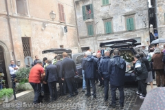 Capranica - Il funerale di Ambra e del figlioletto Mirko