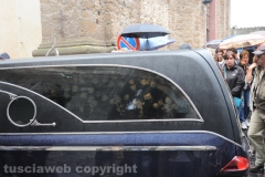 Capranica - Il funerale di Ambra e del figlioletto Mirko