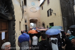 Capranica - Il funerale di Ambra e del figlioletto Mirko