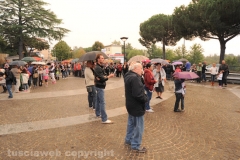 Capranica - Candele accese per Asia