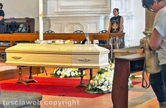 Tuscania - Il funerale di Christian Santarsiero