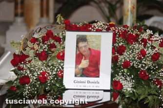 Capodimonte - Il funerale di Daniele Gioiosi