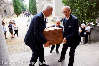 Il funerale di Joshua
