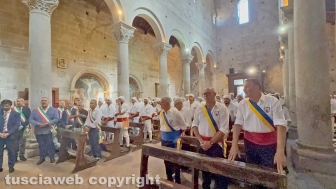 Viterbo - Il giro delle sette chiese dei facchini di santa Rosa