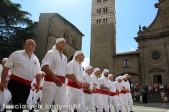 Il giro delle sette chiese e il canto alla Trinità