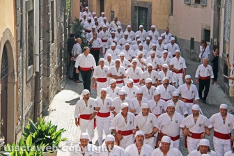 Il giro delle sette chiese e il canto alla Trinità