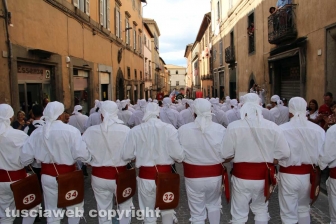 Il giro delle sette chiese e il canto alla Trinità