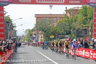 Giro d'Italia - Il traguardo volante a Vetralla
