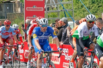 Giro d'Italia - Il traguardo volante a Vetralla