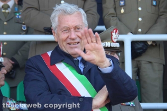 Il giuramento degli allievi marescialli alla scuola sottufficiali