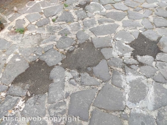 Il lastricato di Roccalvecce